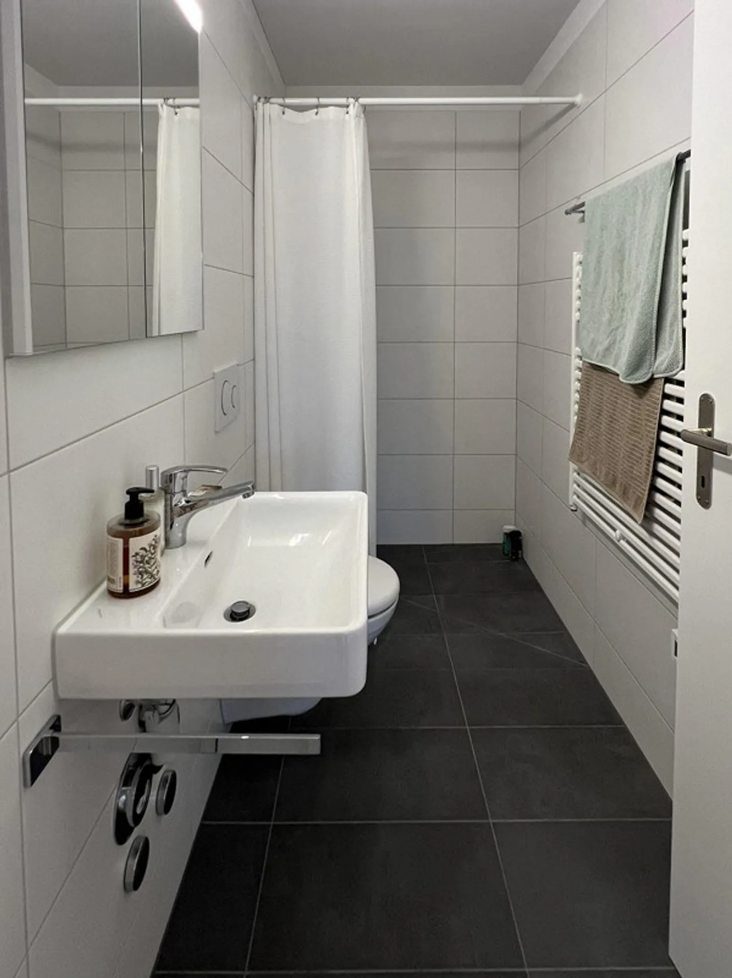 Garden Apartment - Photo 6 of 10