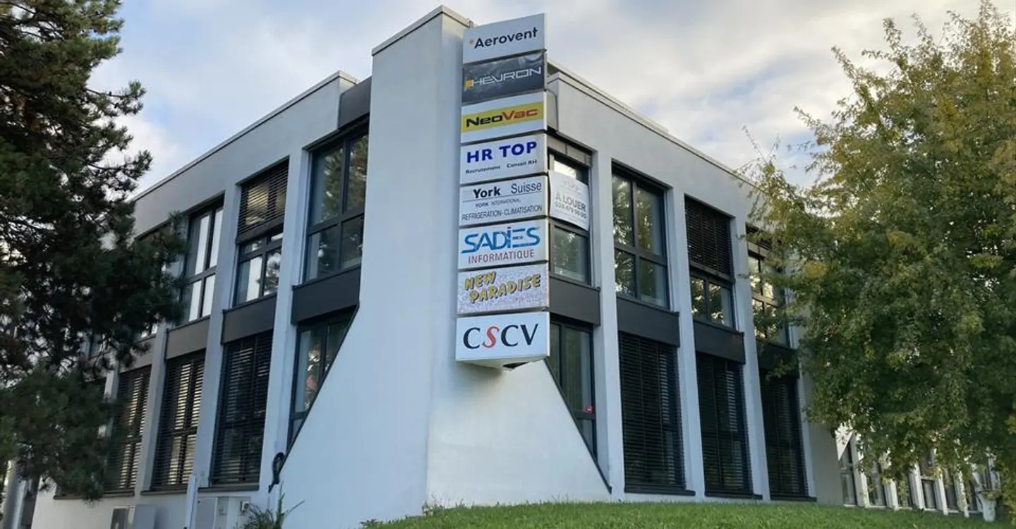 Heller Gewerberaum in Crissier - Foto 1 von 6