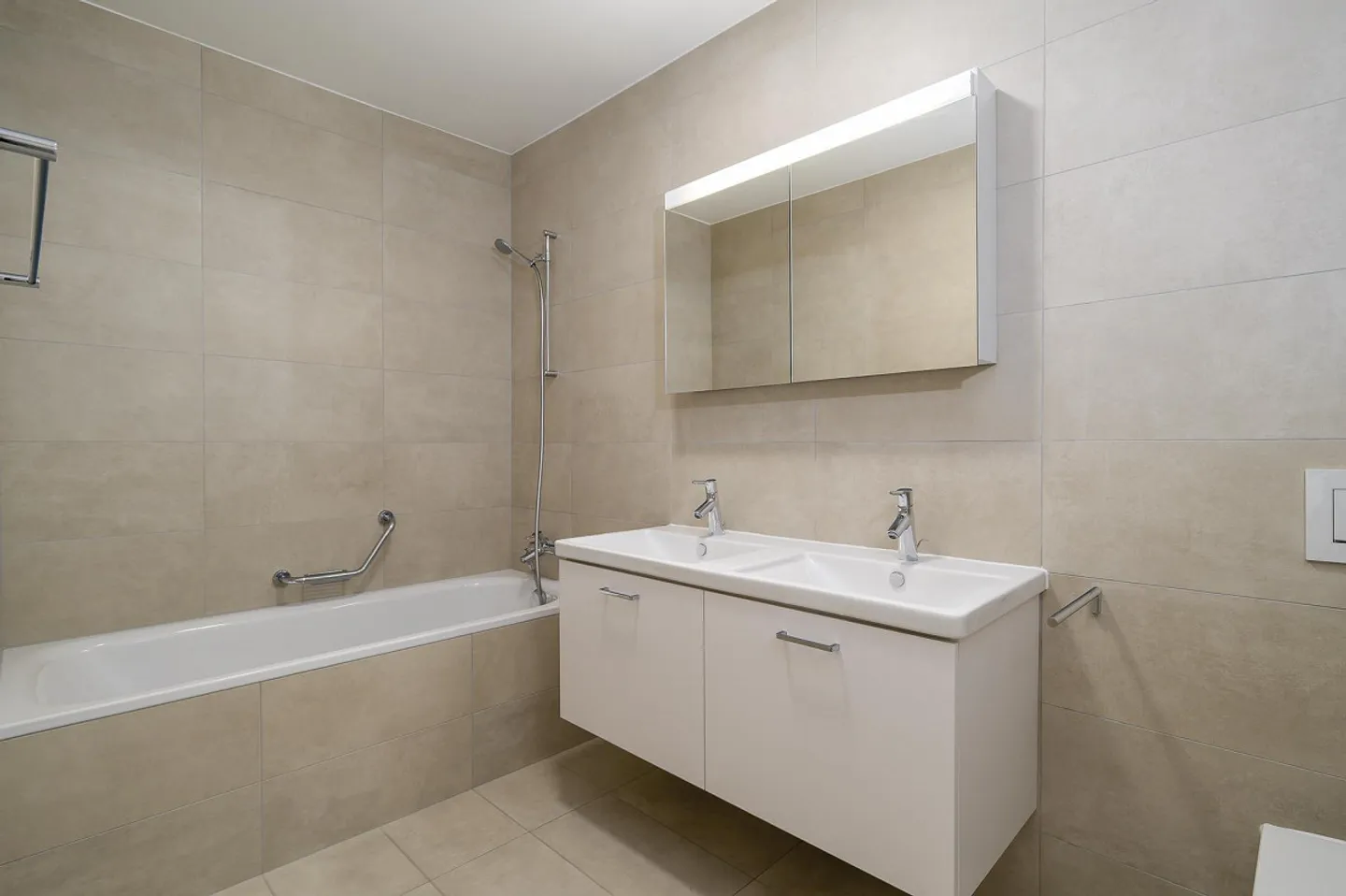 Magnifico appartamento nel quartiere dell'Orangerie a Prangins - Foto 3 di 11