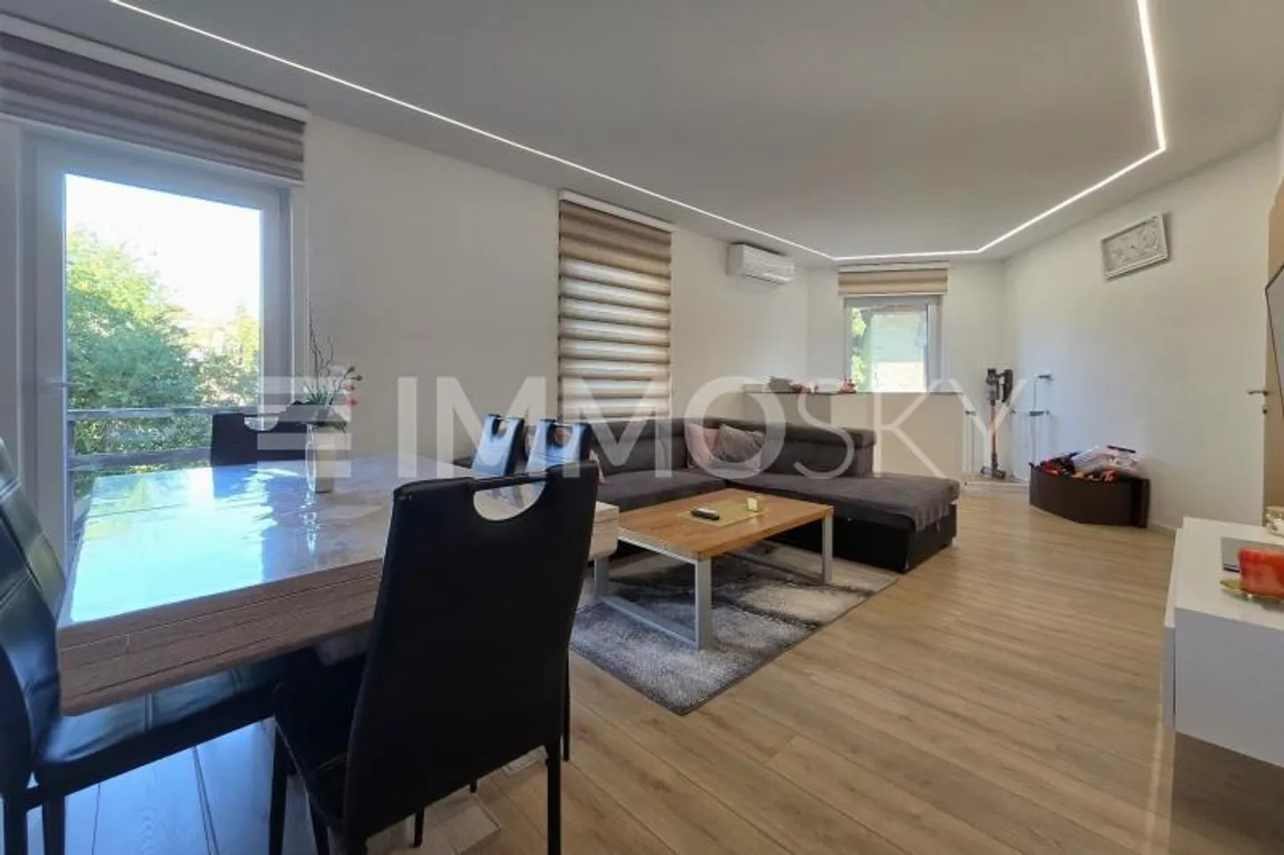 Ideal investor two renovated apartments in Ardon. - Photo 2 of 5