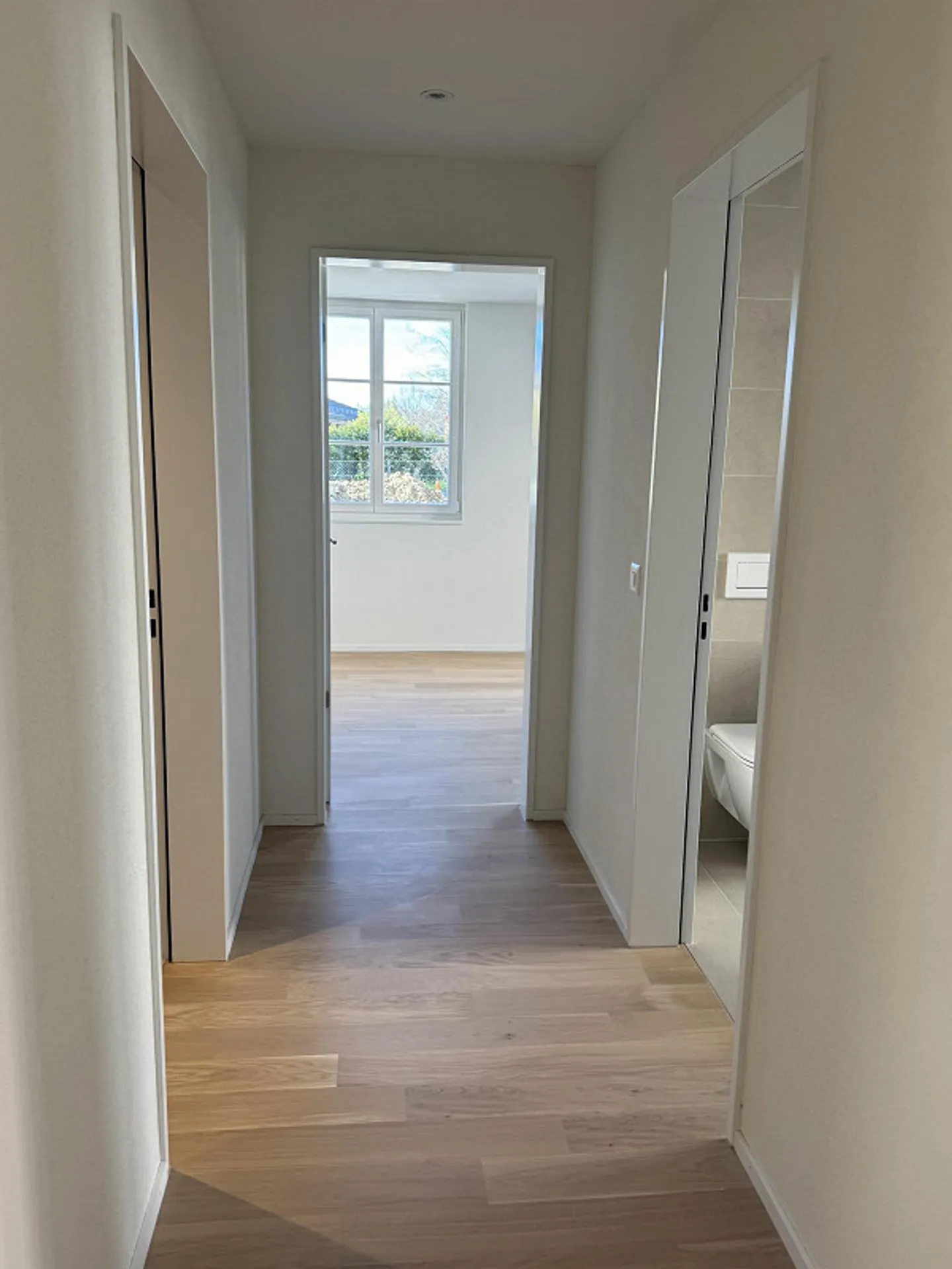 Appartamento idilliaco di 4,5 stanze nella tranquilla Nürensdorf - Foto 3 di 11