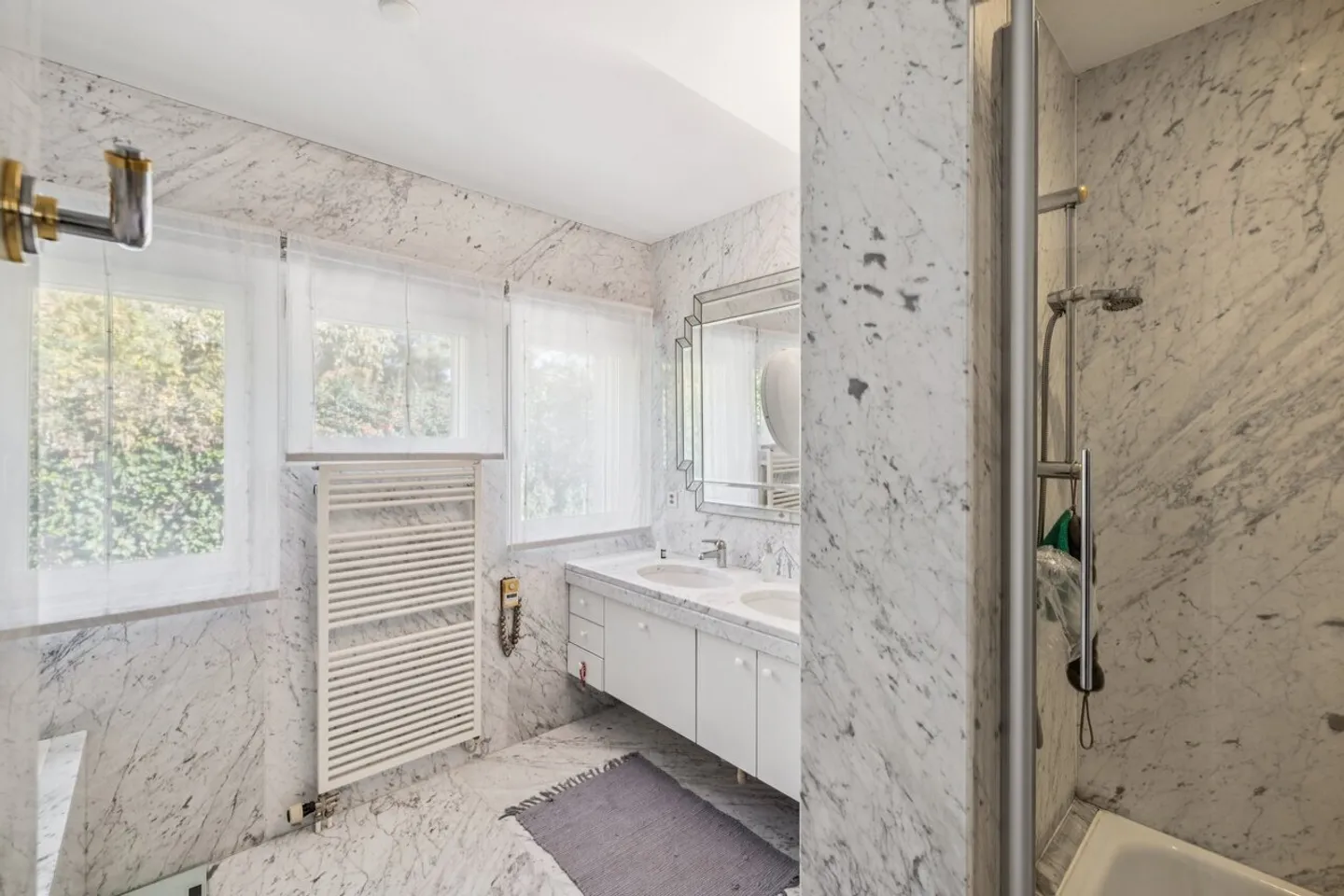 Elegant villa with panoramic view and independent studio - Photo 10 of 14