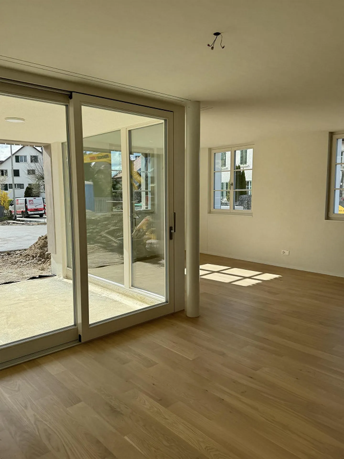 Appartamento idilliaco di 4,5 stanze nella tranquilla Nürensdorf - Foto 5 di 11