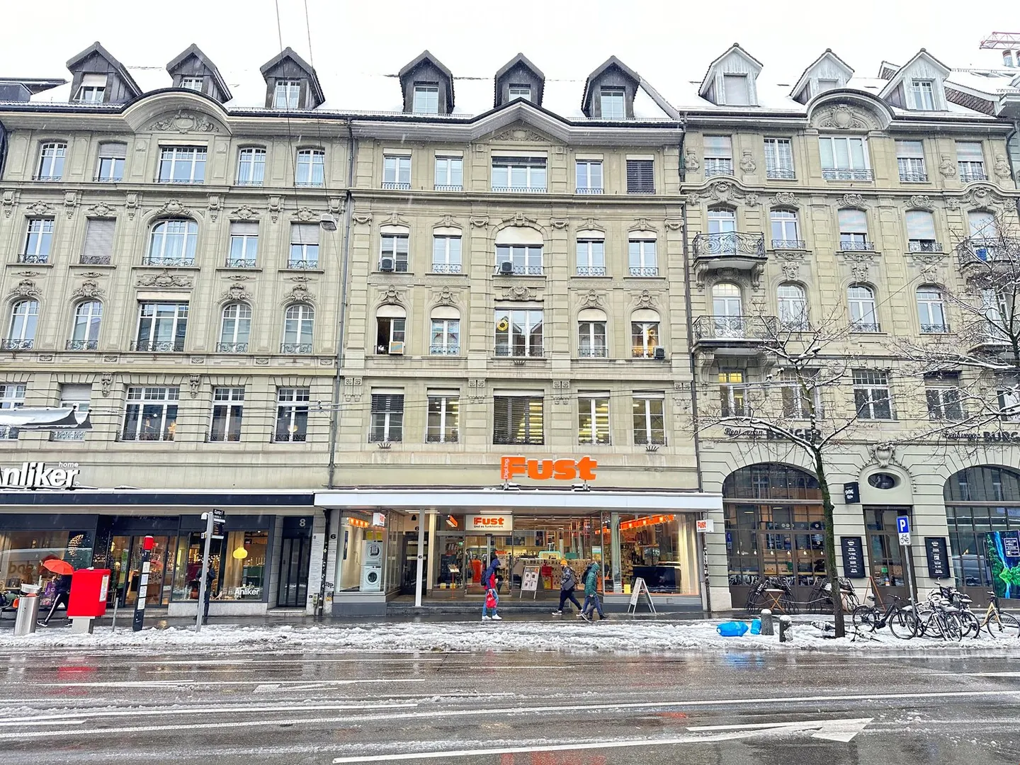 318m2 Gewerbeflächen zu vermieten - Foto 1 von 6