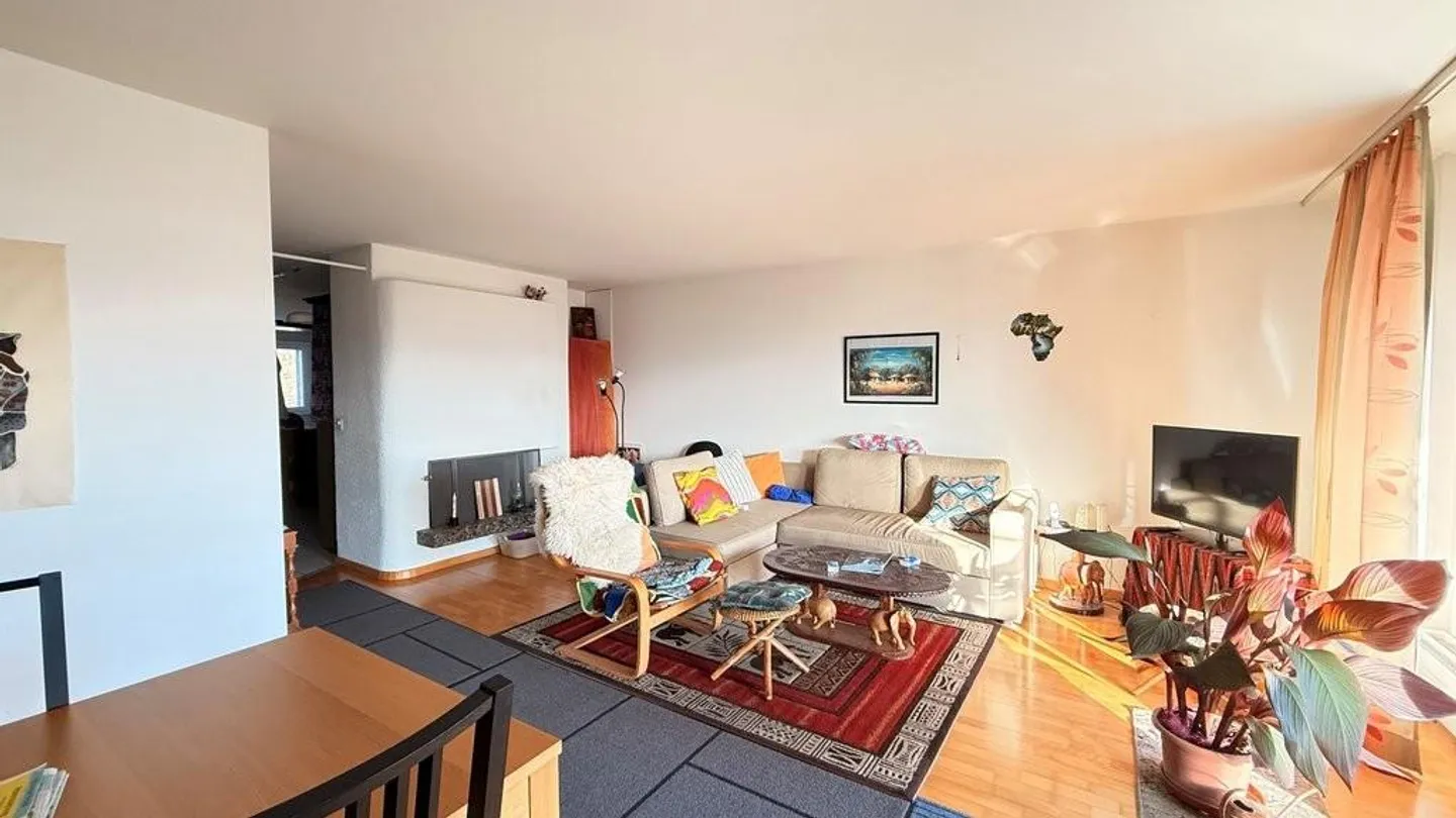 Geräumige Wohnung mit Balkon - Foto 6 von 12