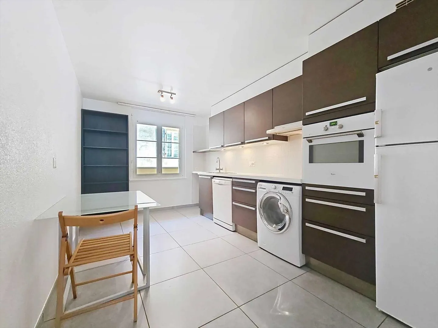Vieux bourg : 90m² à deux pas du lac - Photo 5 sur 11