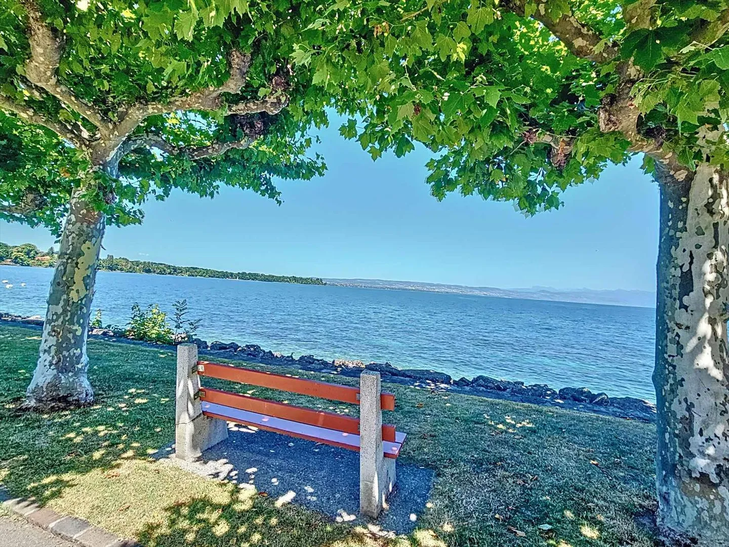Vieux bourg : 90m² à deux pas du lac - Photo 11 sur 11