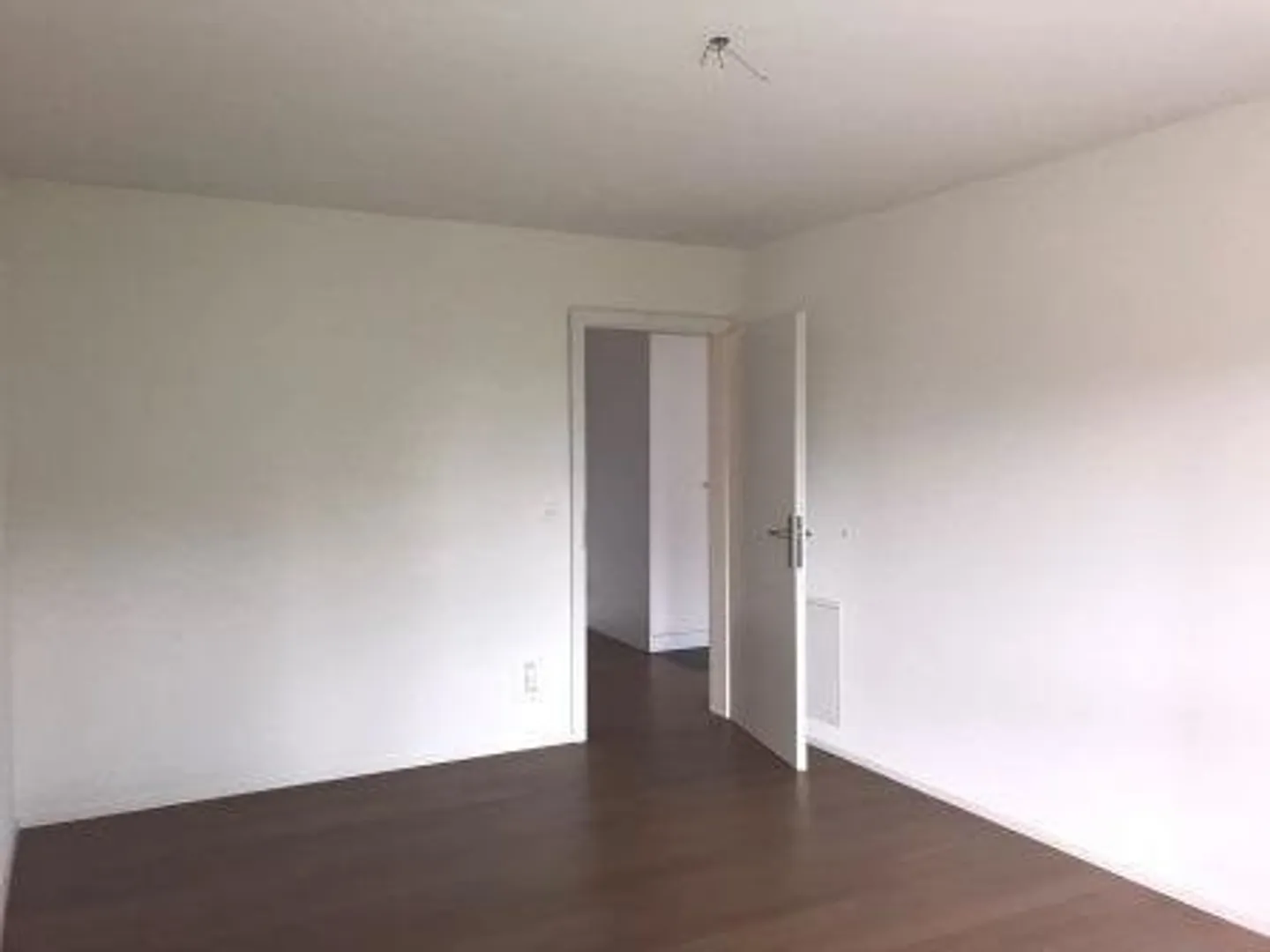 BESONDERE SINGLE-WOHNUNG am Puls von Biel! 1. Monat GRATIS! - Foto 4 von 6