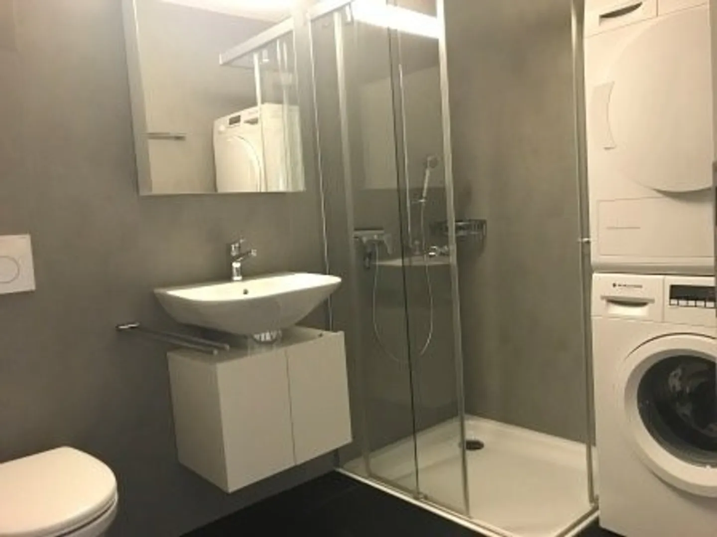 BESONDERE SINGLE-WOHNUNG am Puls von Biel! 1. Monat GRATIS! - Foto 5 von 6