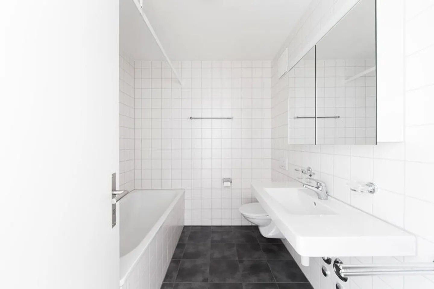 Erdgeschosswohnung mit grosser Terrasse - Foto 5 von 8