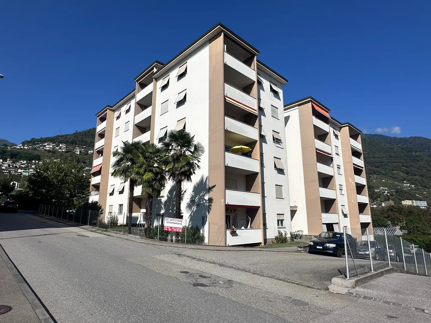 4.5 locali rimodernato a Tenero - Photo 2 of 17