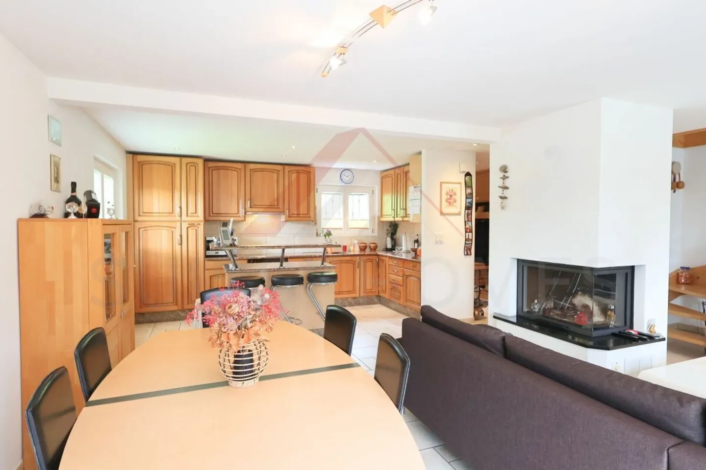 Letzte zeitgenössische Doppelhaushälfte verfügbar - modernes Design und atemberaubender Alpenpanorama - Foto 3 von 15