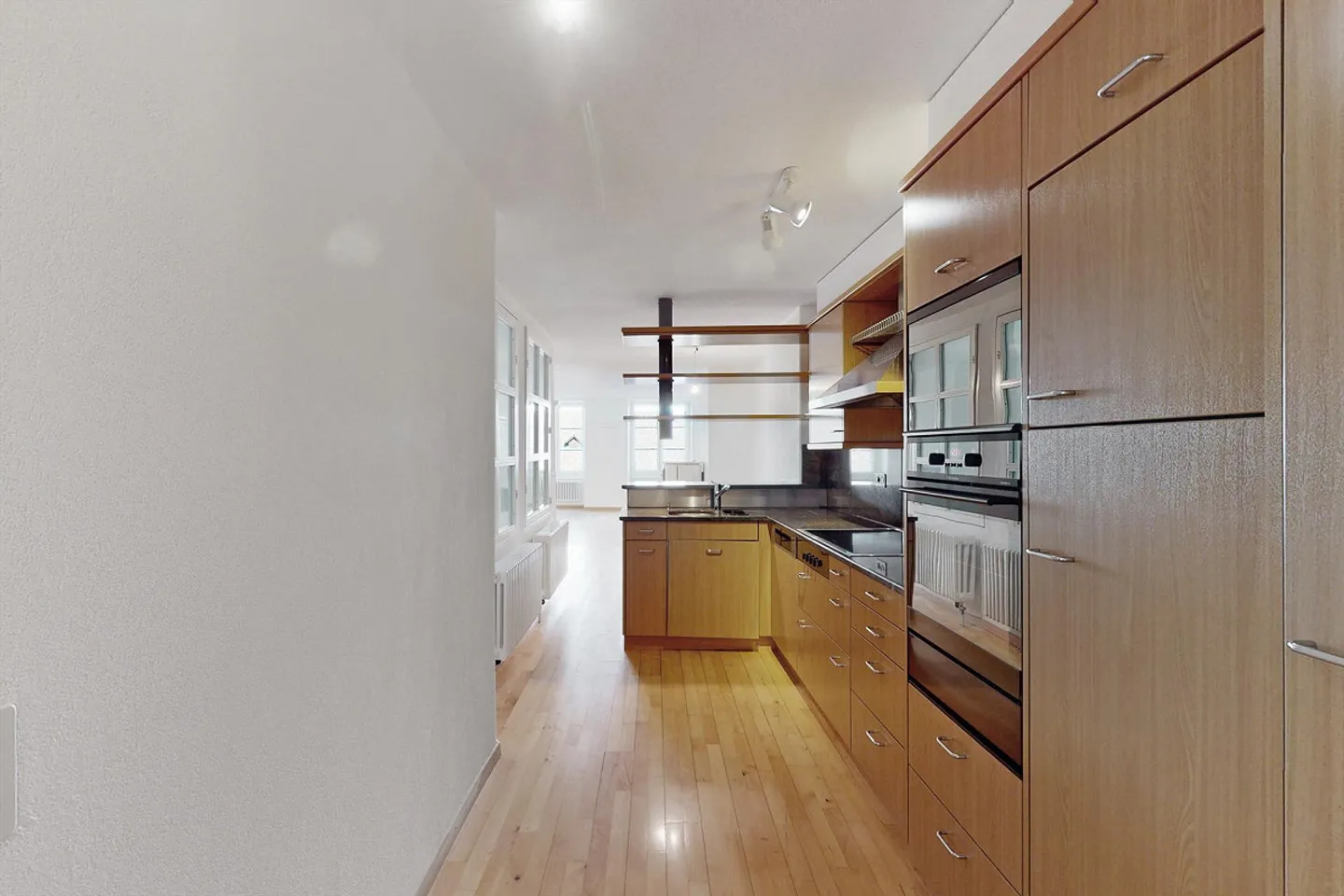 Au cœur de la vieille ville, vous trouverez votre nouveau chez-vous - Photo 9 sur 11