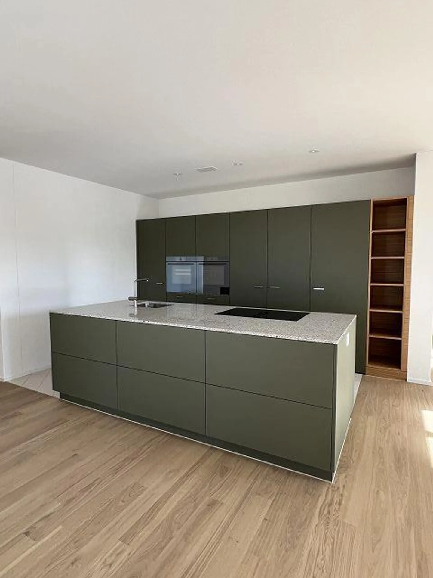 schöne Neubauwohnung im Zentrum Münchwilen - Foto 1 di 13