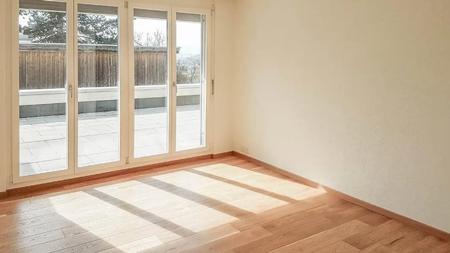 Charming and sun-drenched terrace apartment - Photo 7 of 8