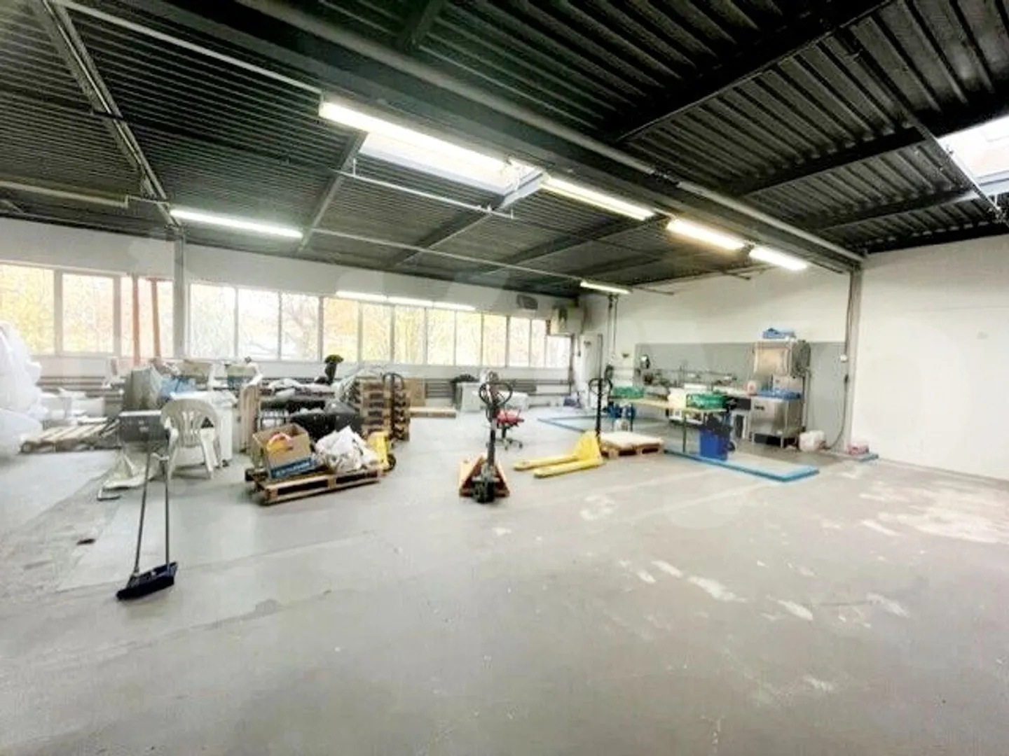 Spazio commerciale versatile a Yverdon - Foto 6 di 9