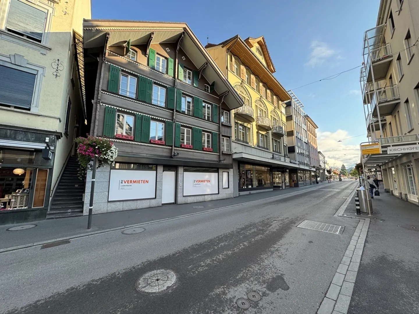 Spazio commerciale attraente su due piani (piano terra e primo piano) su Höheweg - Foto 2 di 3