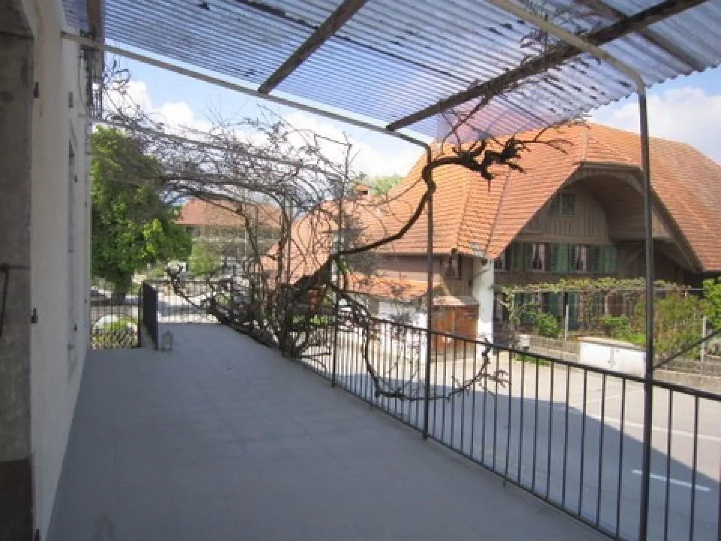 Appartement 3 1/2 pièces avec grande terrasse - Photo 5 sur 13