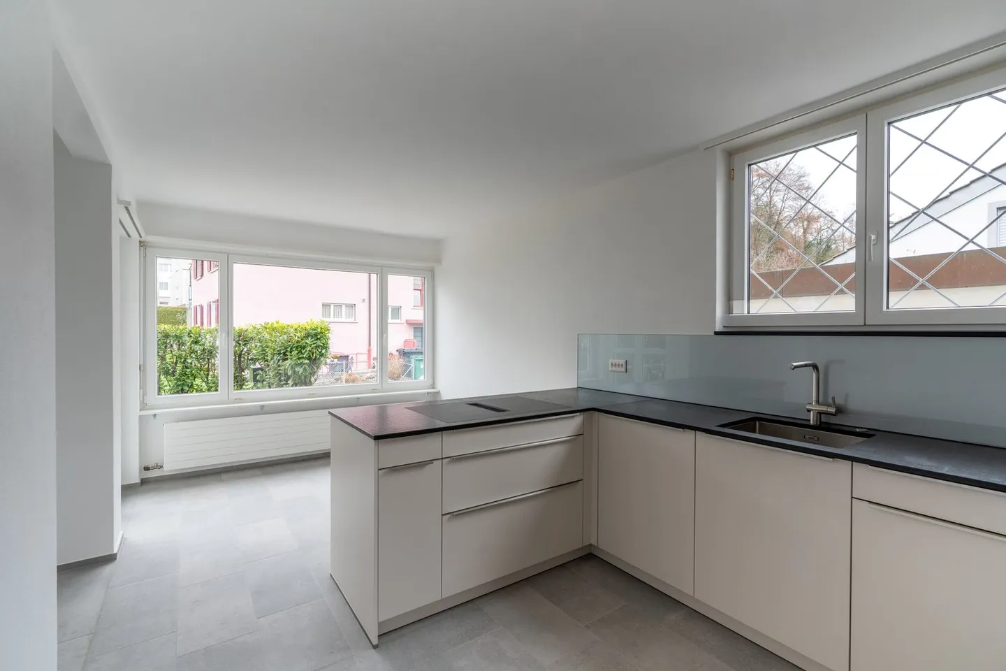 Charming 6.5-Room Single-Family House in a Quiet Location - Photo 2 of 14