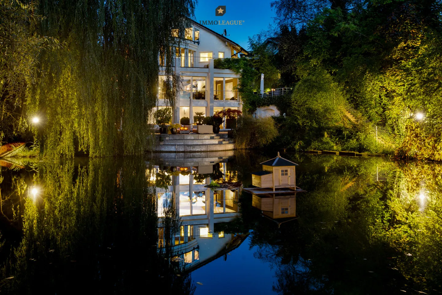 Villa for sale - Photo 1 of 11