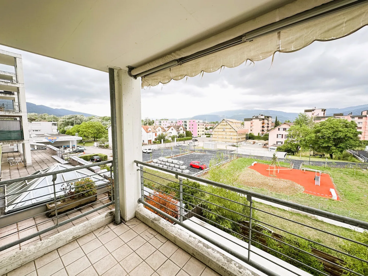 Bright, ideally arranged and with balcony - Photo 7 of 7