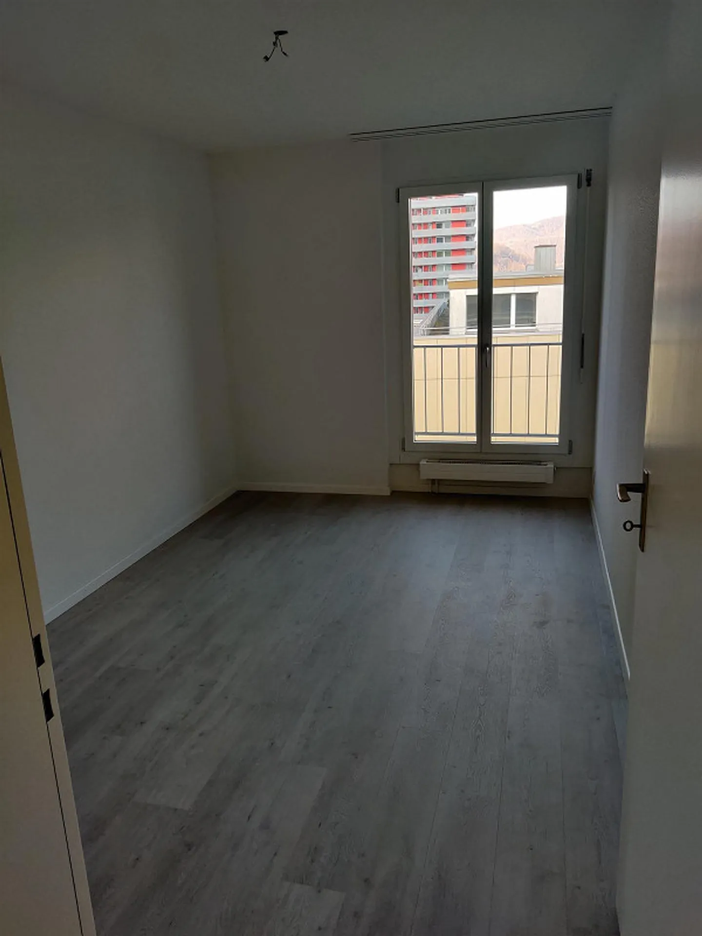 Grand appartement de 4,5 pièces - Appartement en attique avec deux terrasses - Photo 9 sur 13
