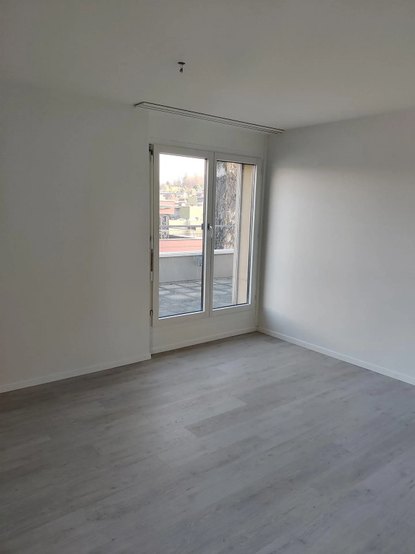 Grand appartement de 4,5 pièces - Appartement en attique avec deux terrasses - Photo 11 sur 13