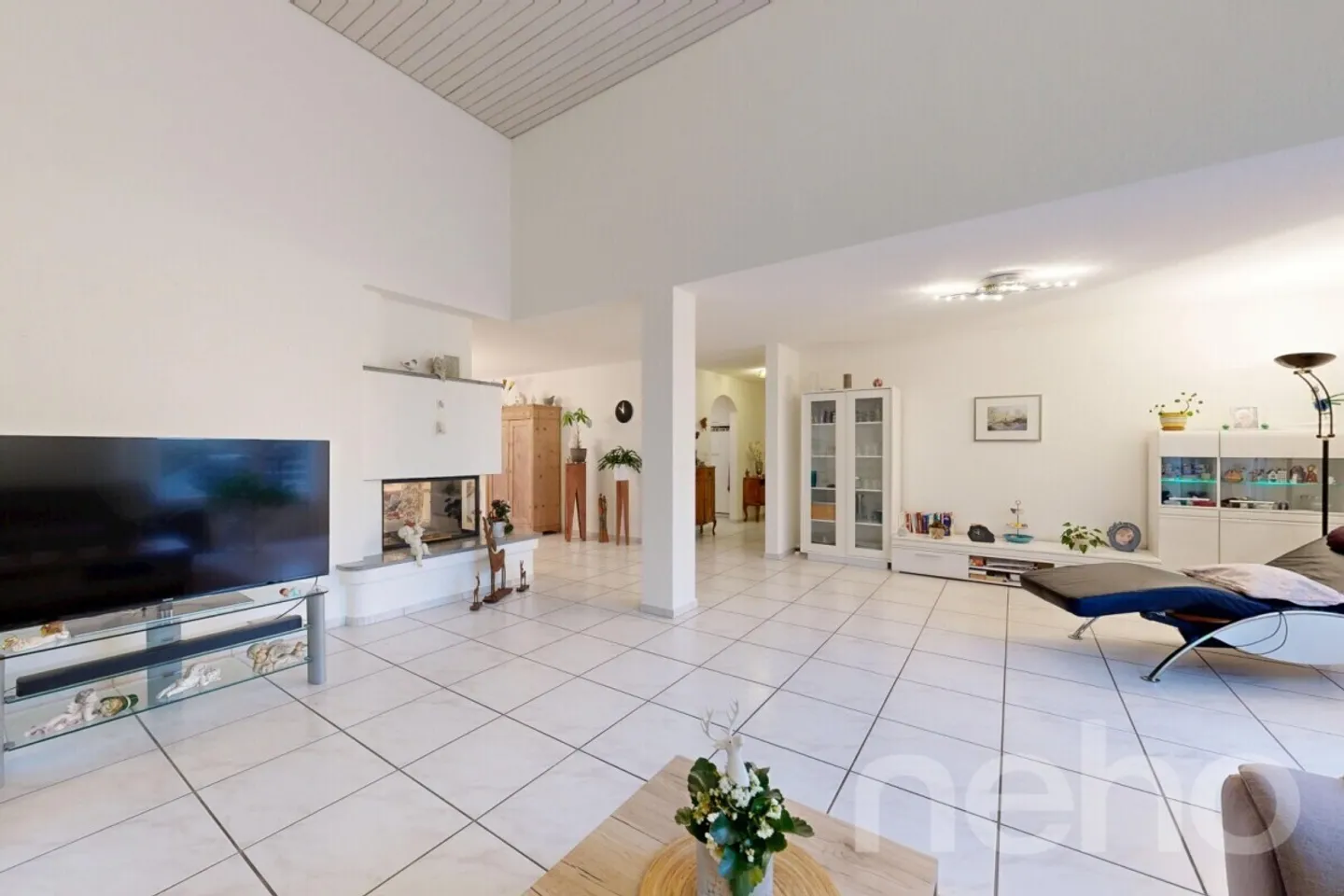 Ampio appartamento con terrazza di 4,5 stanze con ascensore e giardino d'inverno - Foto 2 di 12