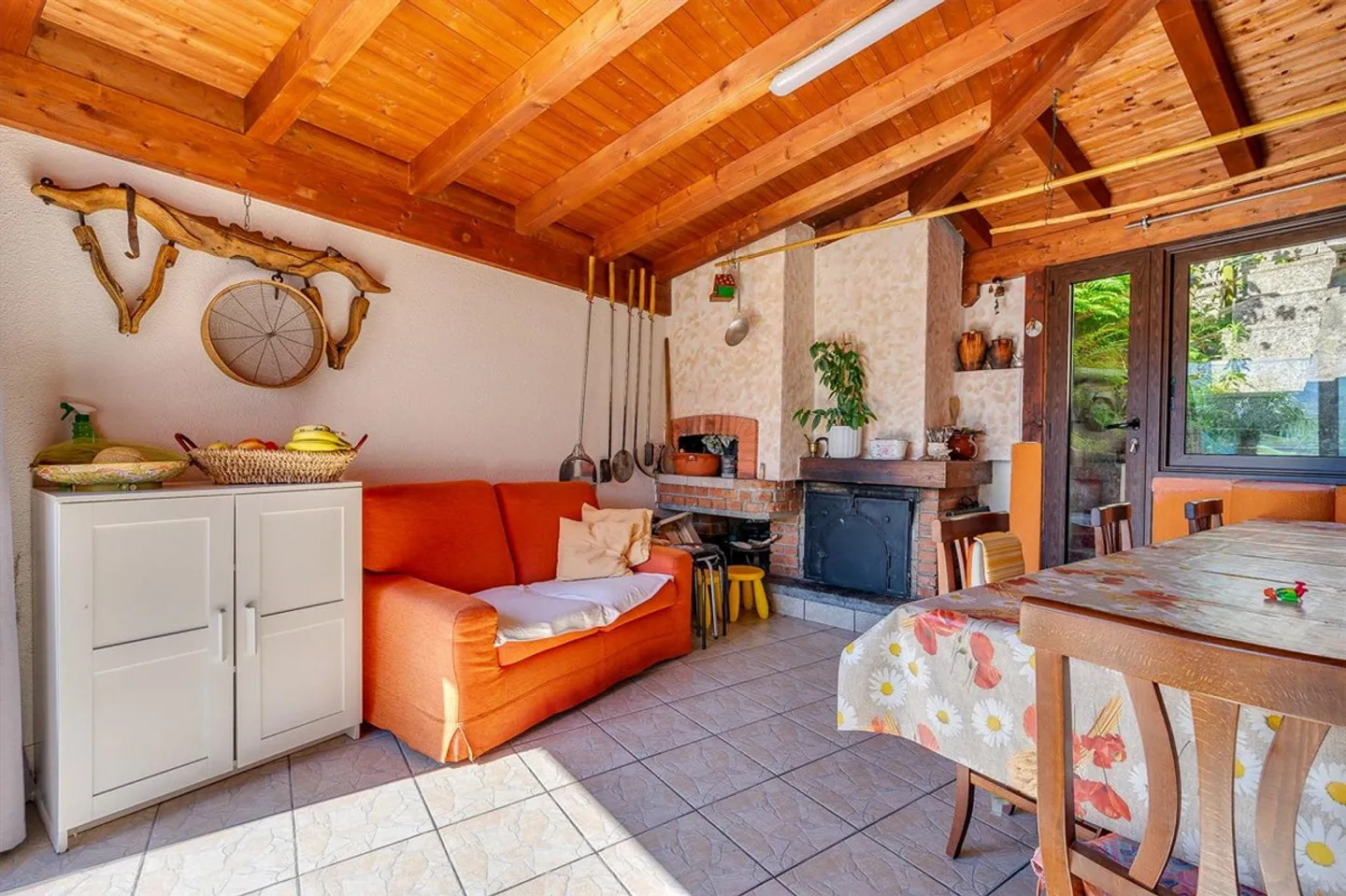 Great Opportunity! - 4.5-Room House in Taverne - Photo 4 of 12