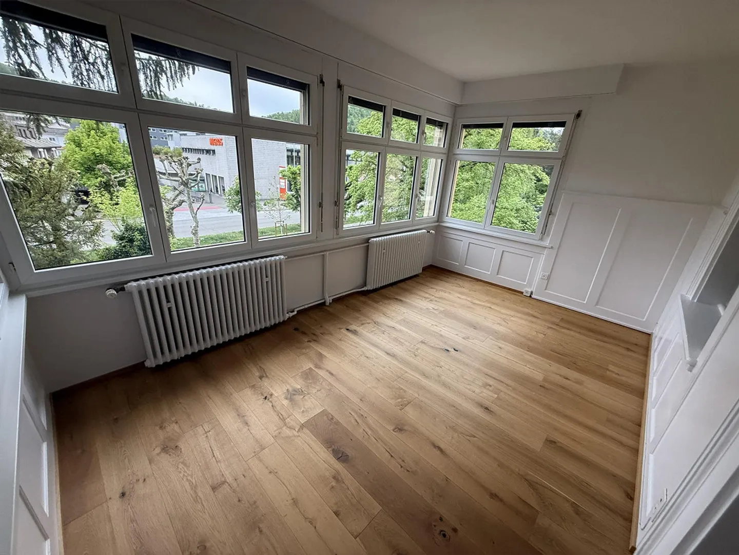 Charmante Albauwohnung mit heller Veranda und Gartenanlage - Photo 4 sur 8