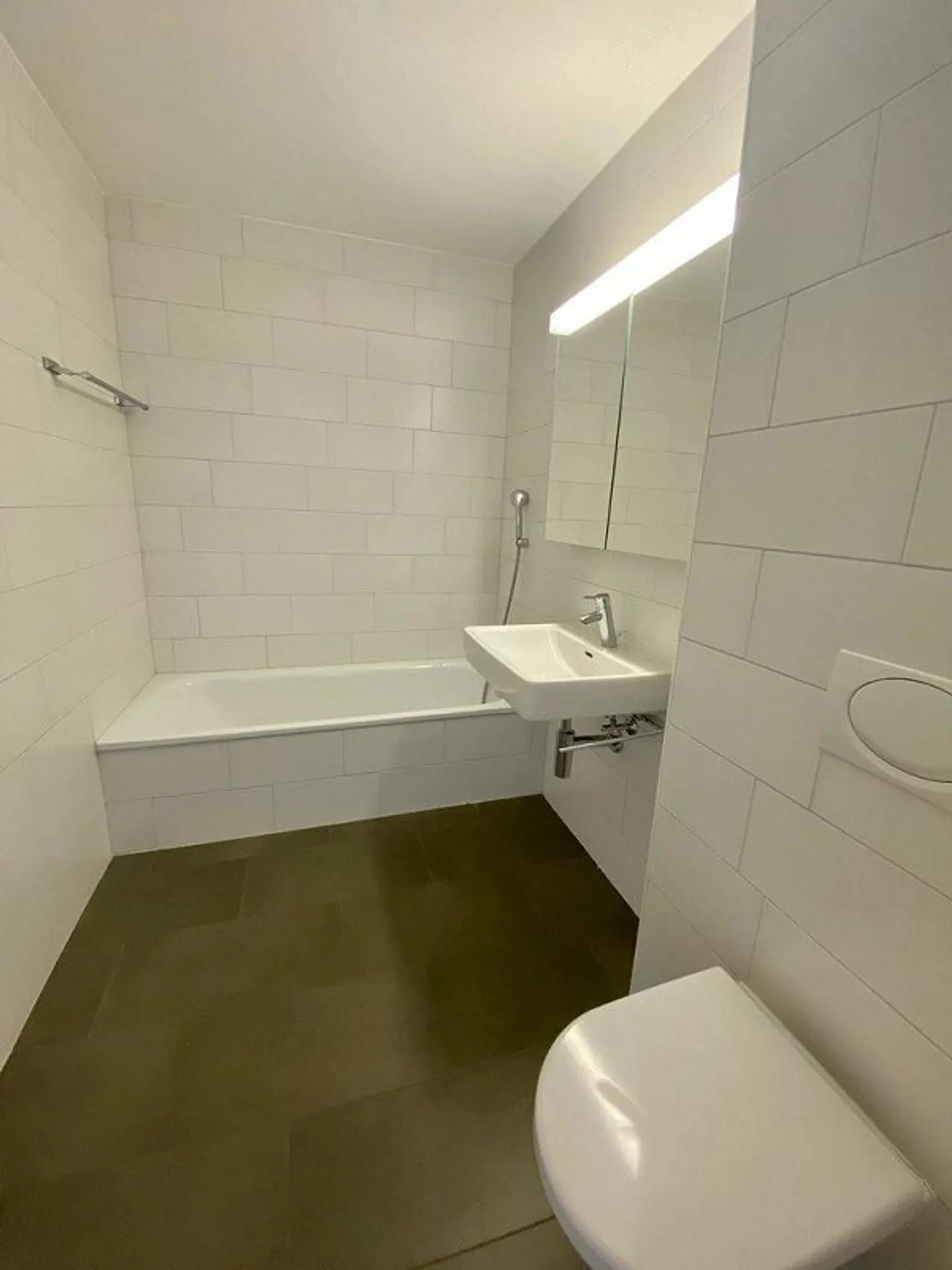 Zu ergreifen! Wunderschöne Wohnung in der Nähe des Stadtzentrums von Sierre! - Foto 6 von 8