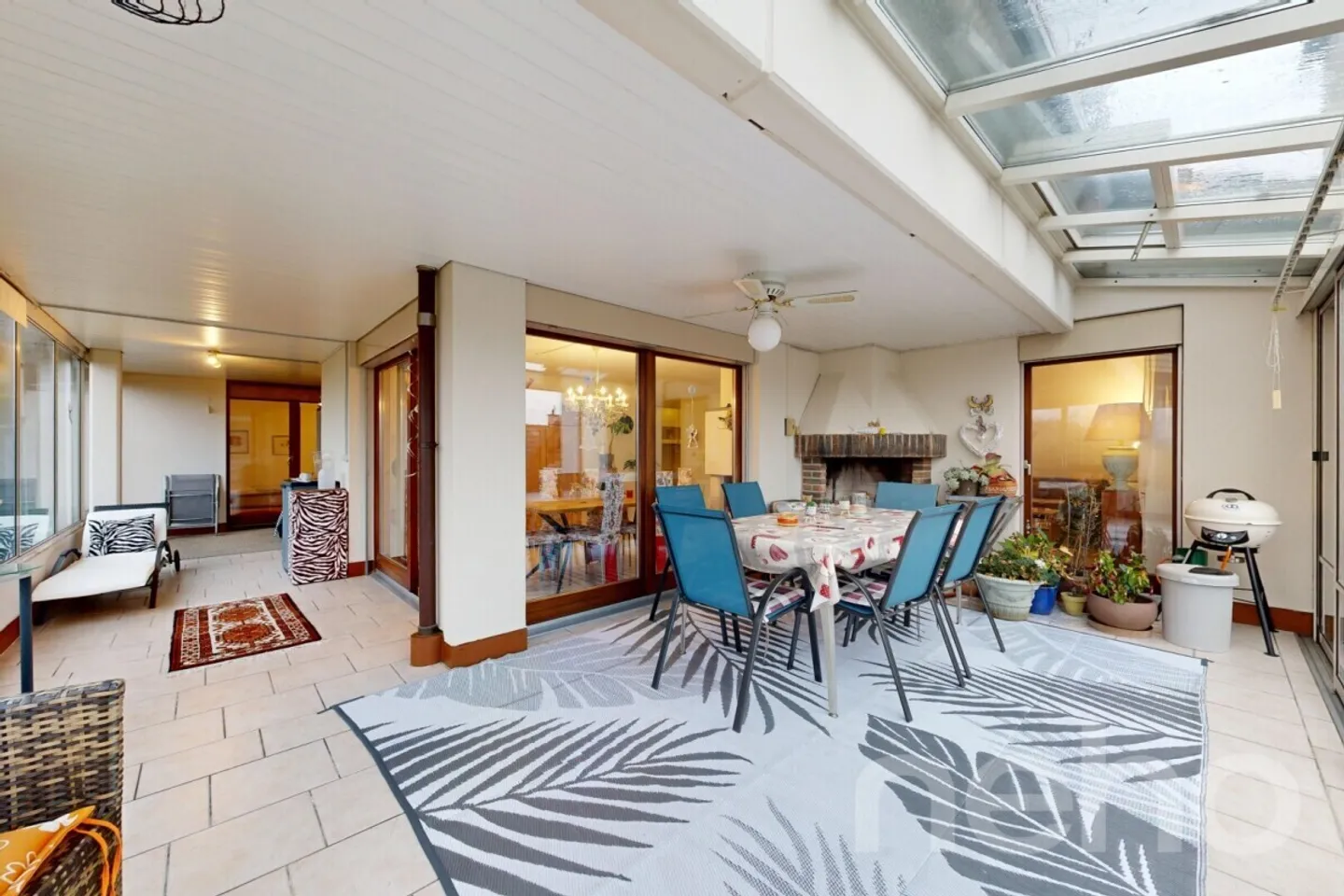 Ampio appartamento con terrazza di 4,5 stanze con ascensore e giardino d'inverno - Foto 10 di 12