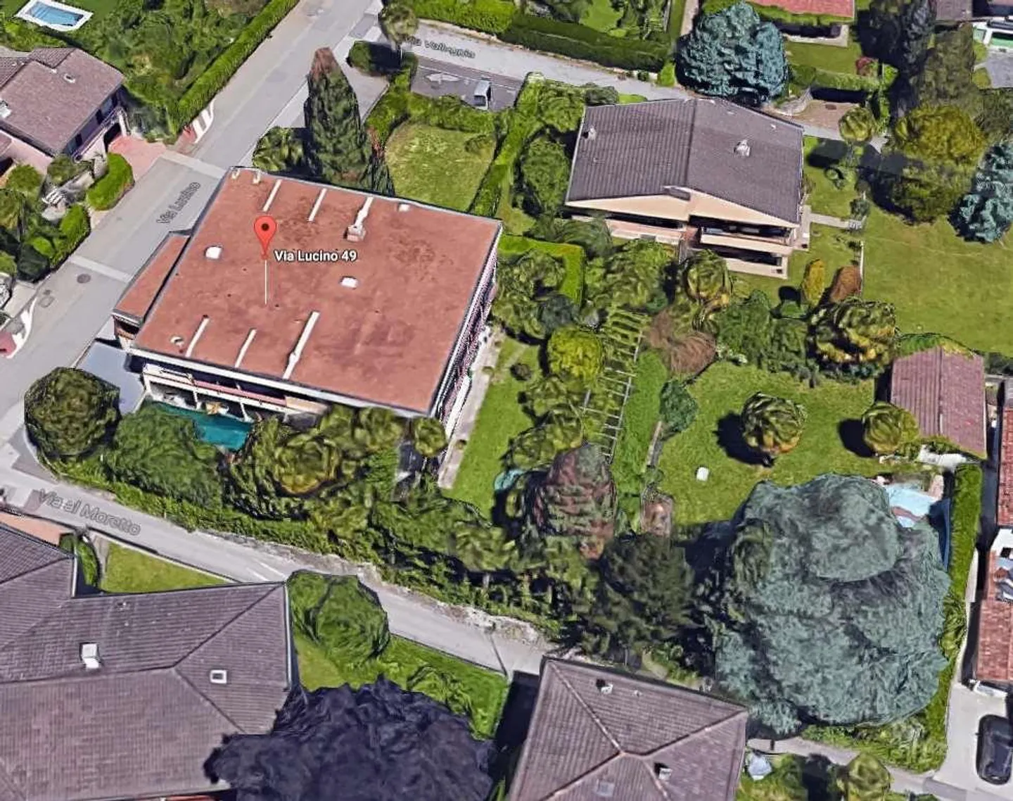 2439_Lugano, hôtel désaffecté et terrain constructible - Photo 1 sur 4