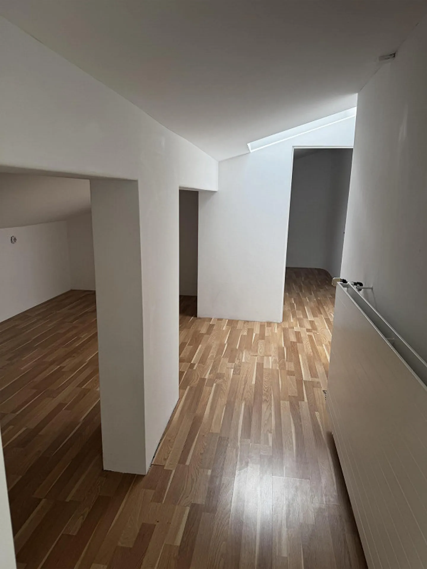 Ampio appartamento attico luminoso di 4,5 stanze in vendita - Foto 8 di 18