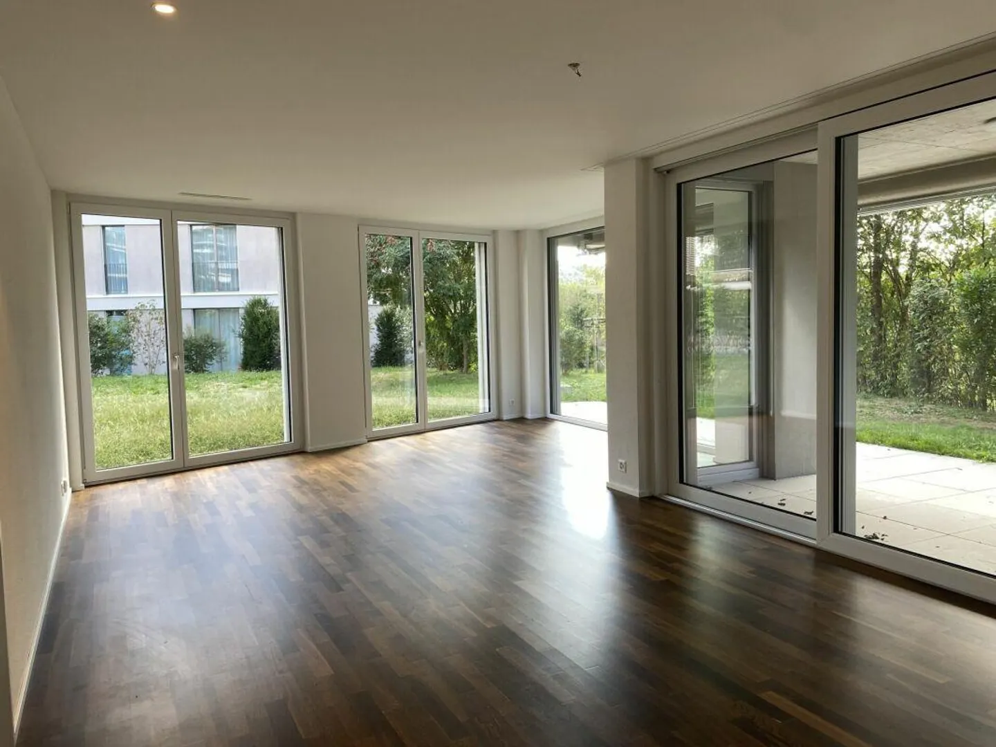 Dreamlike 5.5 Garden Apartment for Rent - Photo 3 of 9