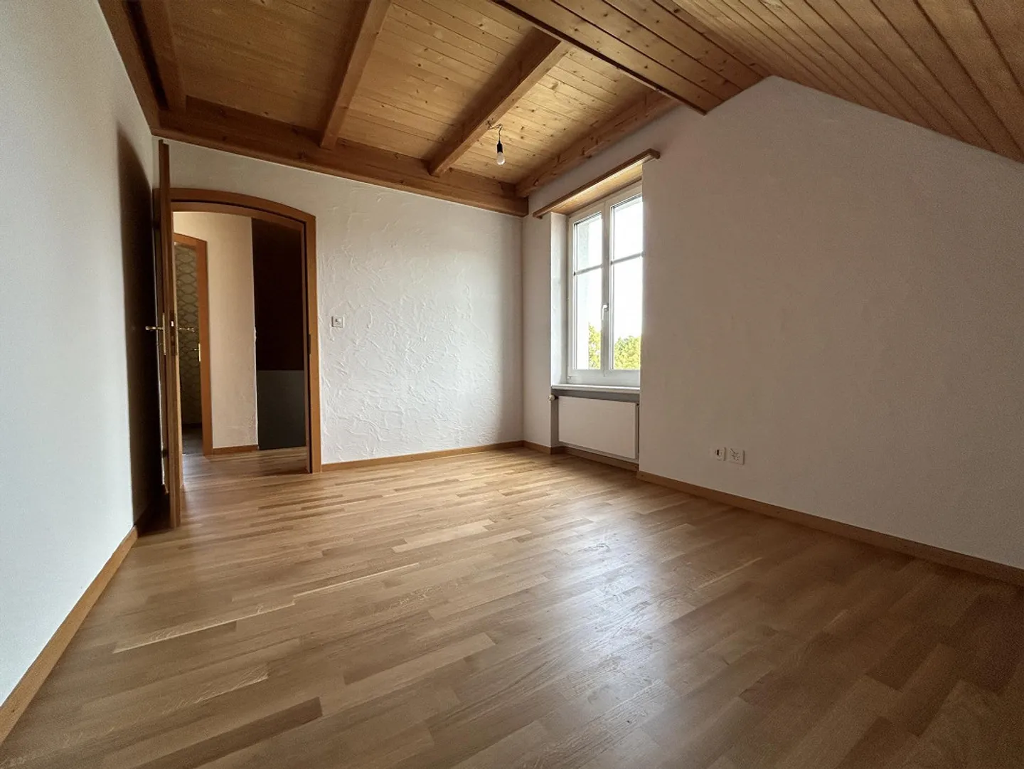 Appartamento mansardato di 3,5 stanze con balcone ovest - Foto 10 di 14