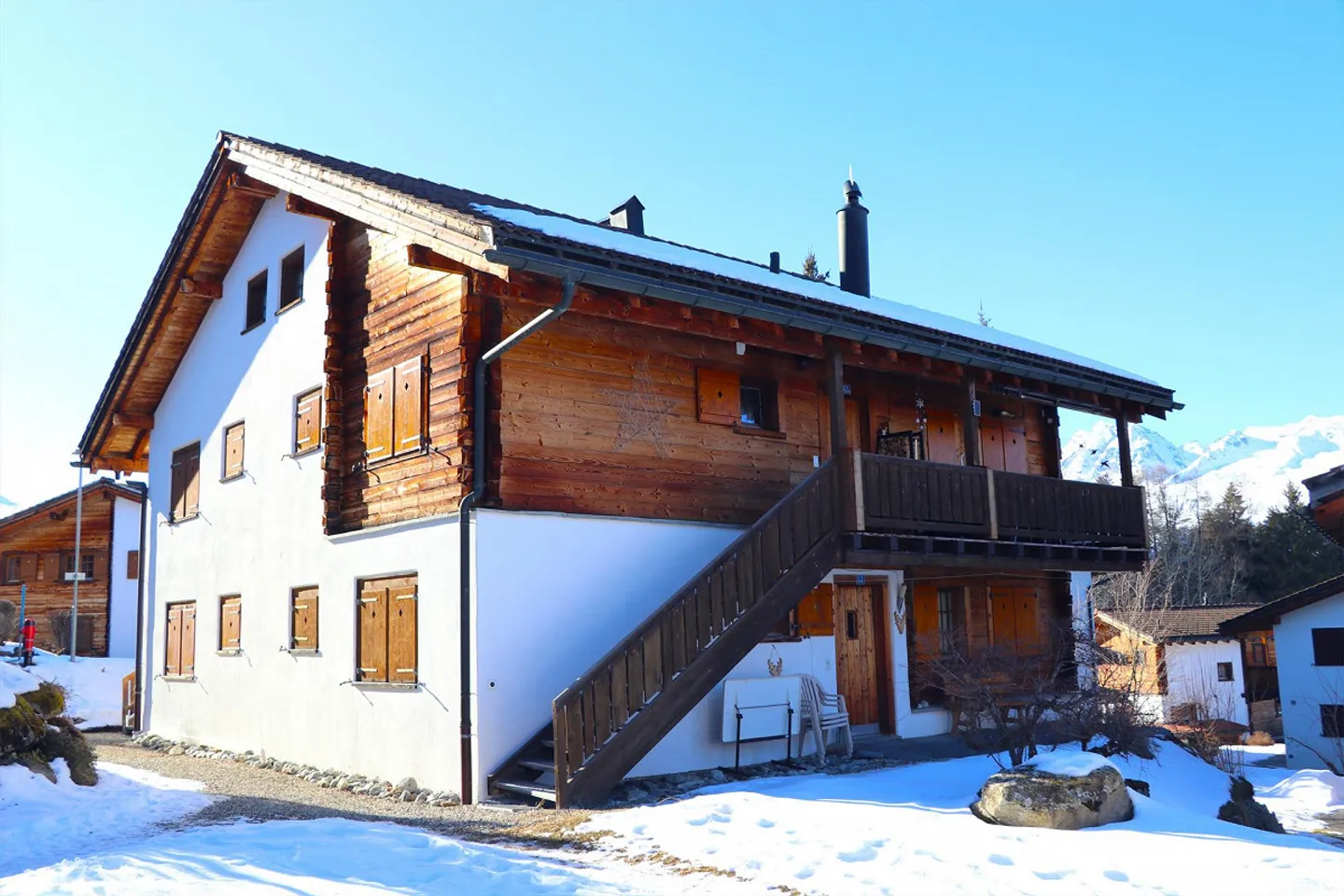 Skiing to the front door - Photo 1 of 20