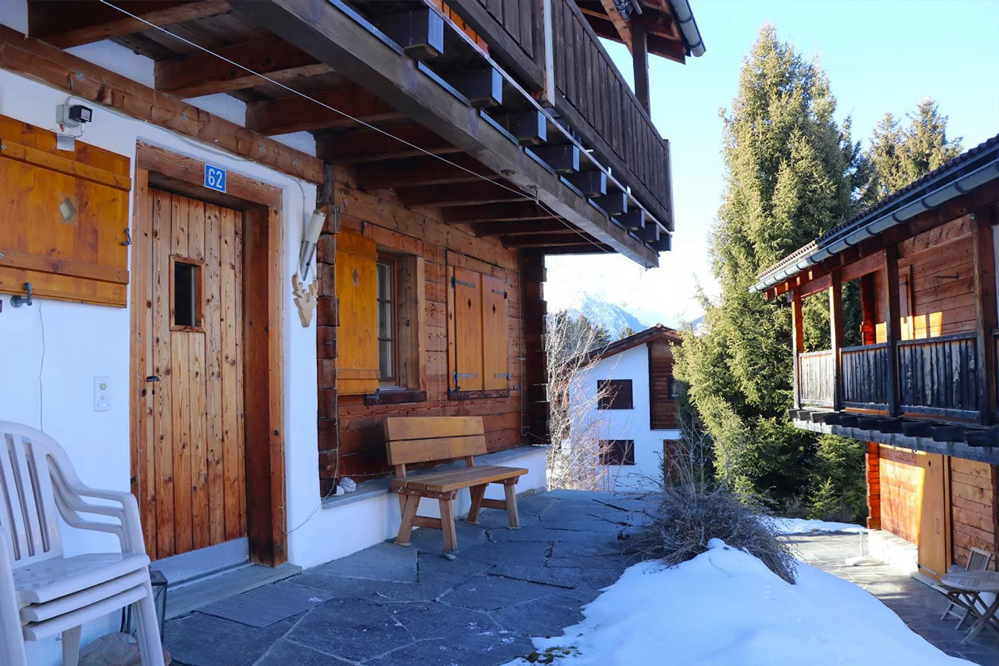 Skiing to the front door - Photo 14 of 20