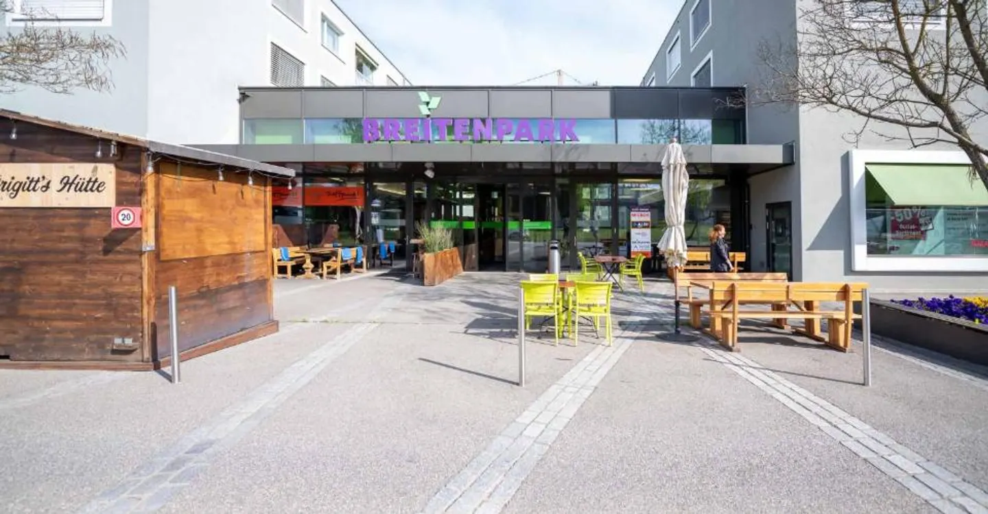 Charmante Bistrofläche mit Terrasse - Foto 2 von 5