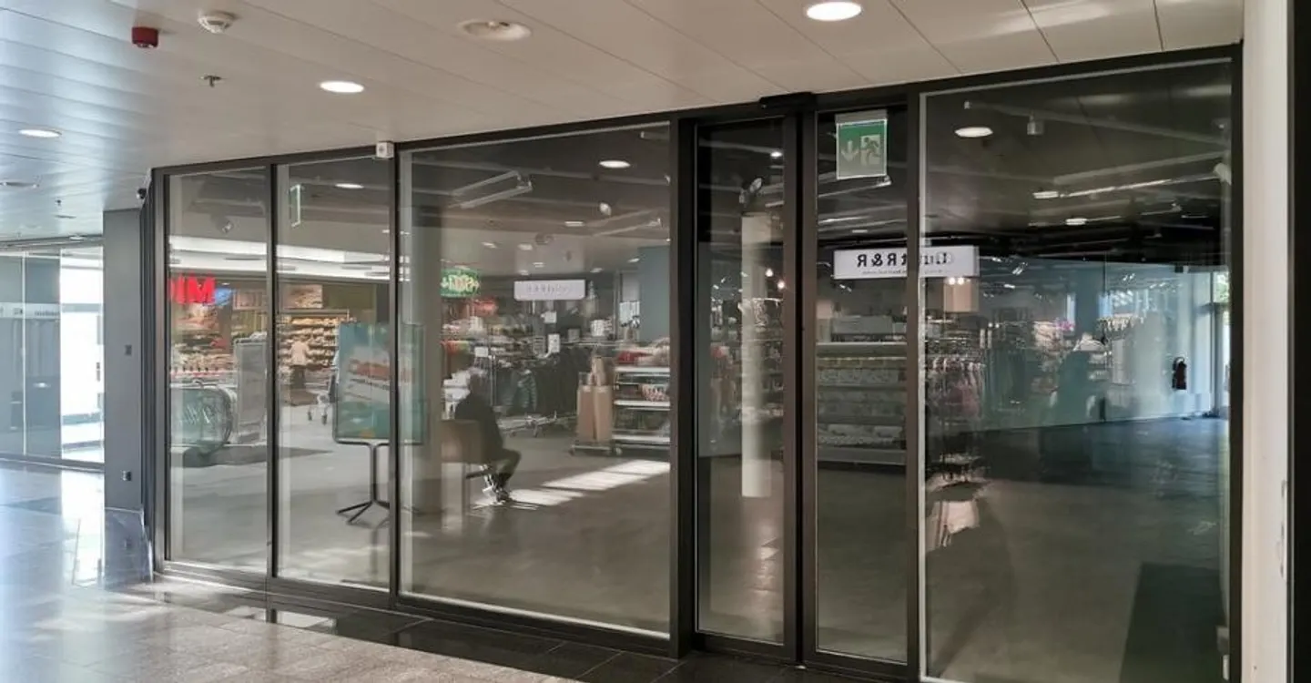 Versatile Commercial Space in Olten - Photo 2 of 7