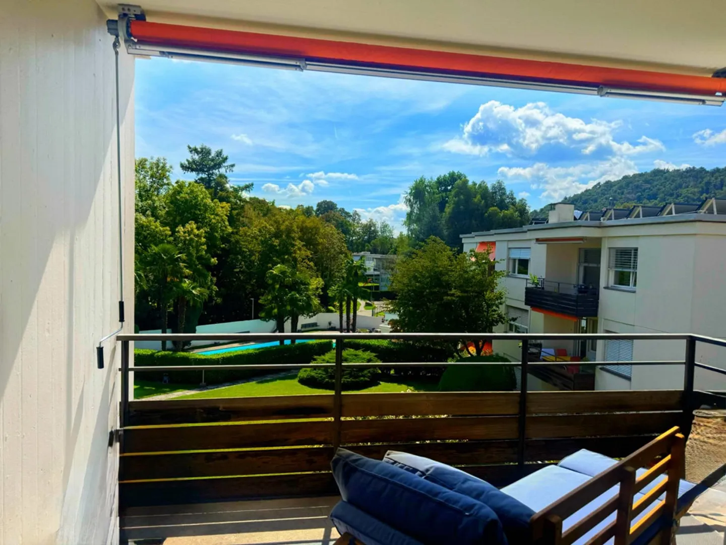 Il tuo rifugio nel verde a Ponte Capriasca: appartamento con piscina e giardino - Foto 5 di 7