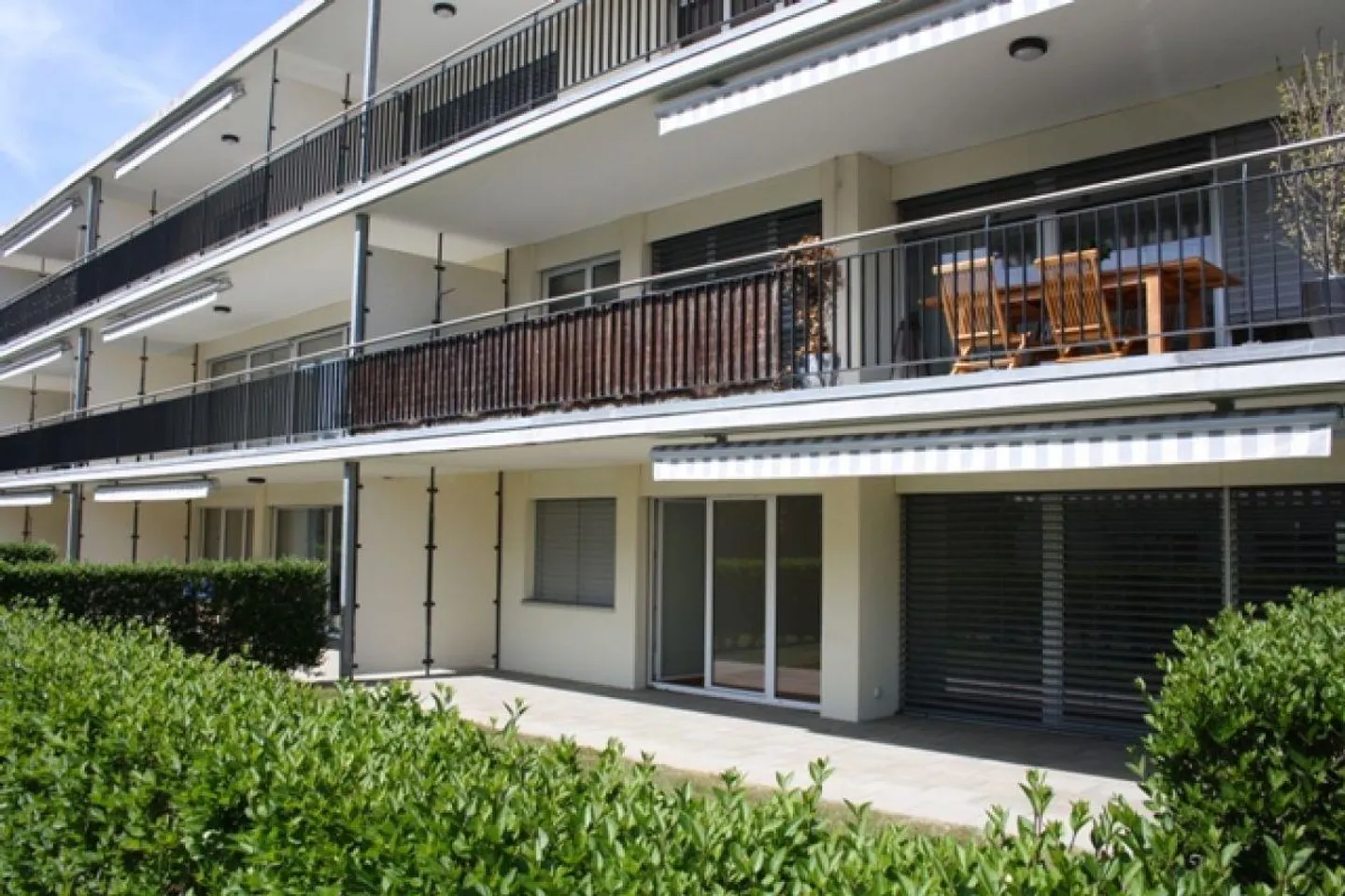 Ampio appartamento di 5 1/2 stanze - Foto 3 di 14