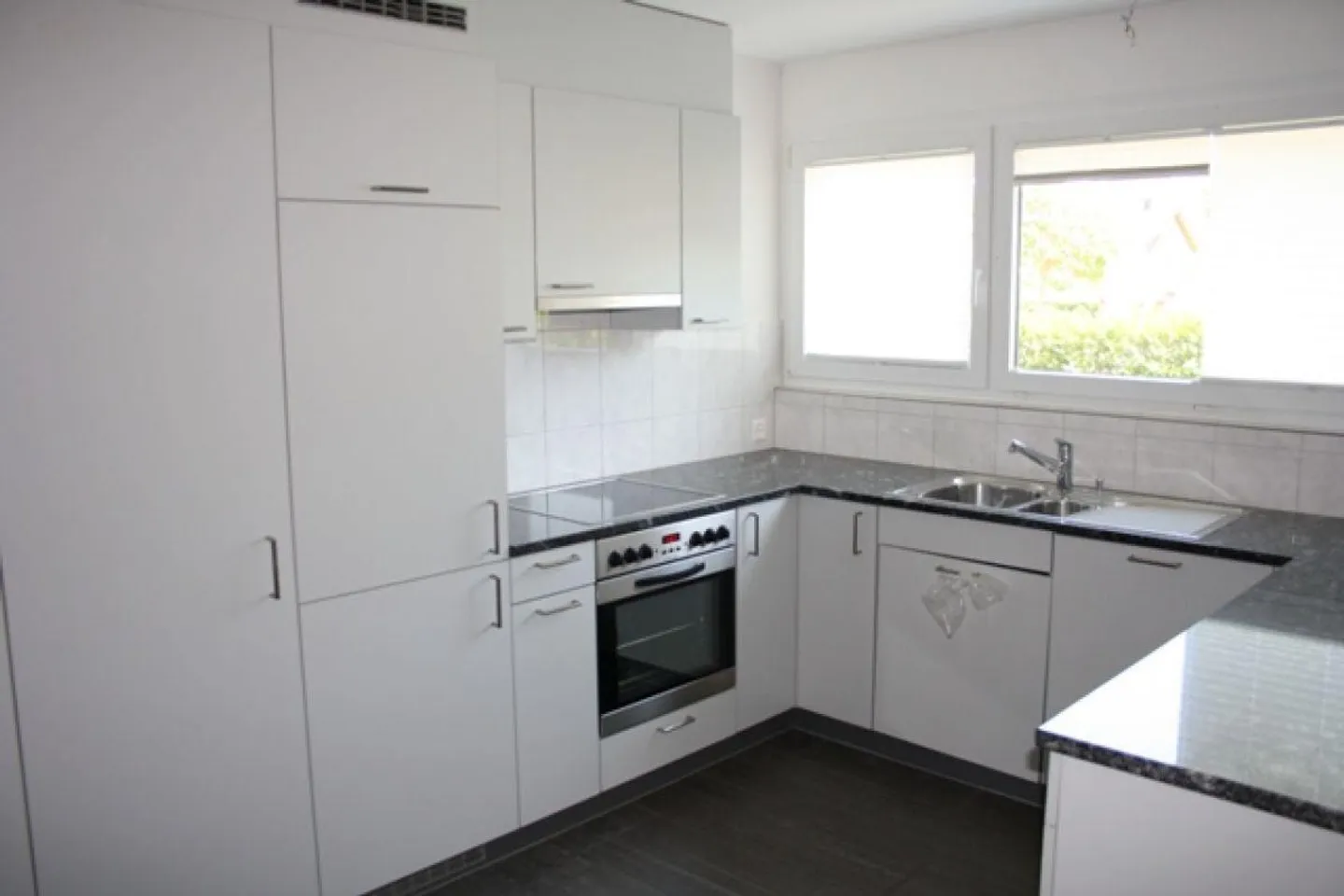 Ampio appartamento di 5 1/2 stanze - Foto 5 di 14