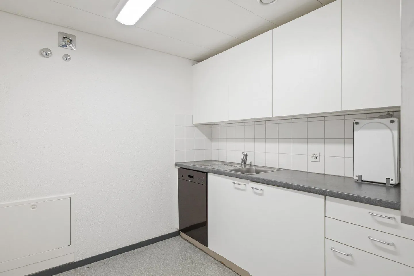 Attractive Office Space in Prime Location near the Three Country Corner - Photo 5 of 5