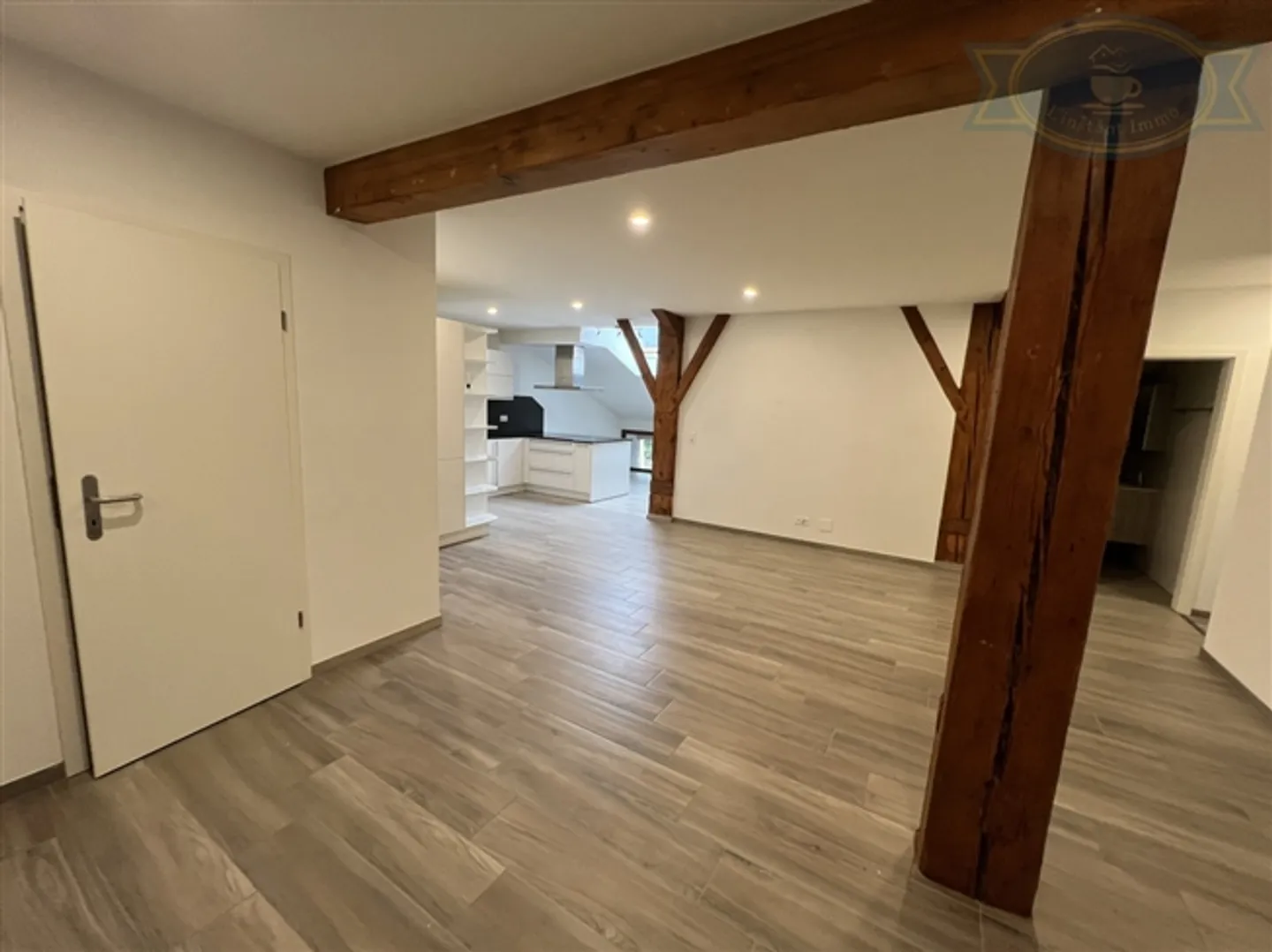 «Voll vermietetes Mischgebäude im Dorfzentrum von Villeret» - Foto 6 von 12