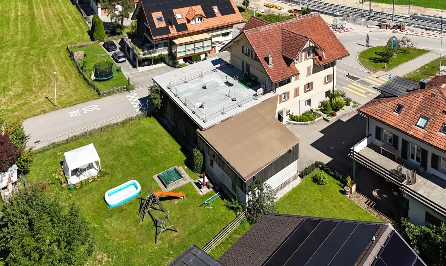 Wohngebäude Escholzmatt - Foto 1 von 11