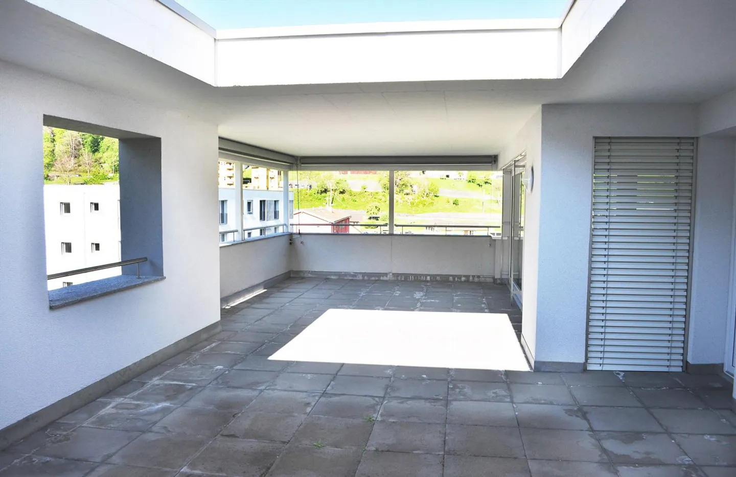 Large beautiful 4.5 room apartment for rent - Photo 10 of 12