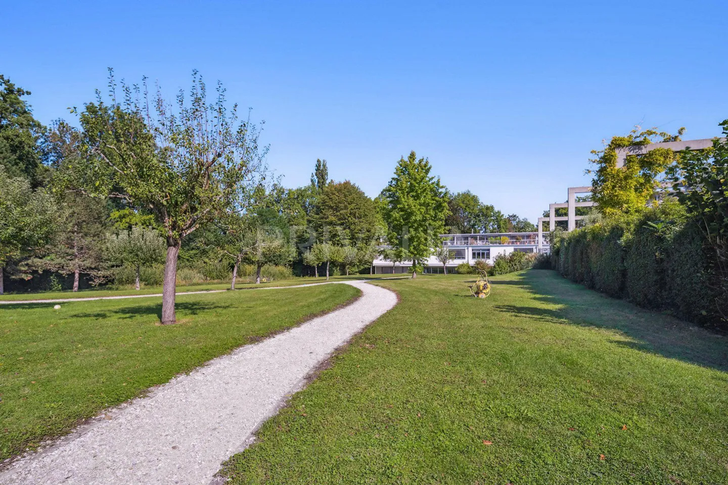 Superbe loft meublé avec jardin et rooftop - Photo 10 sur 11