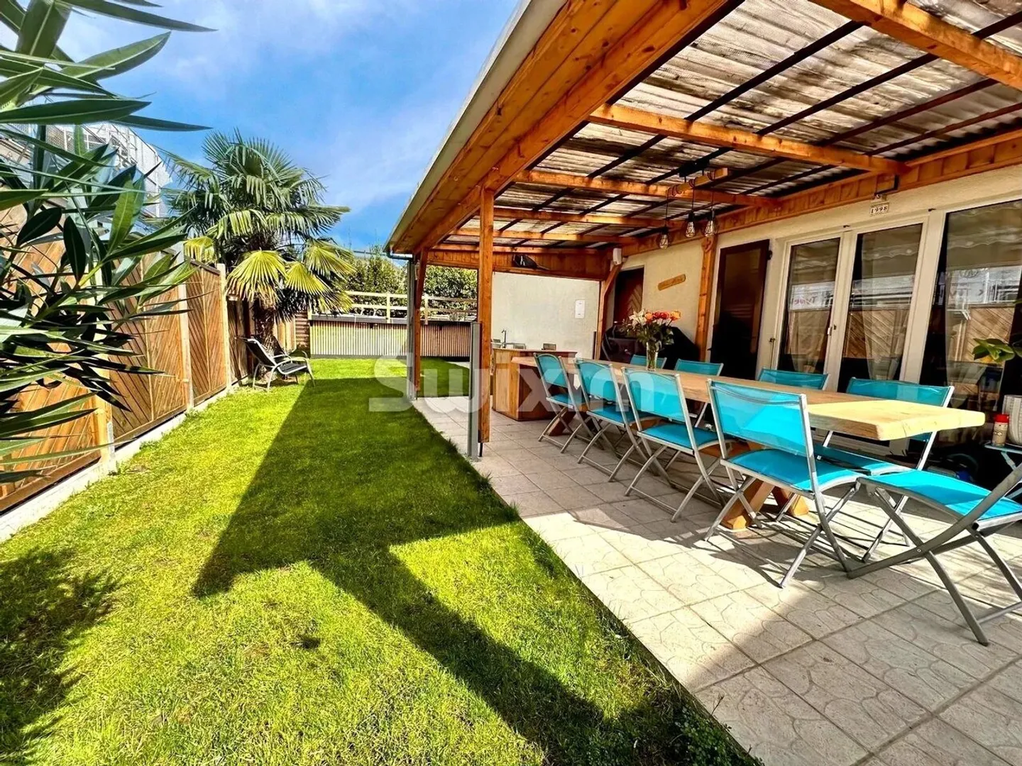 6-Zimmer Villa - Foto 1 von 8