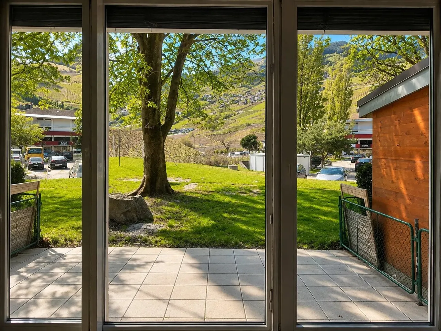 Attraktive Rendite in Sierre: renovierte 2,5 Zimmer mit Terrasse - Foto 7 von 7